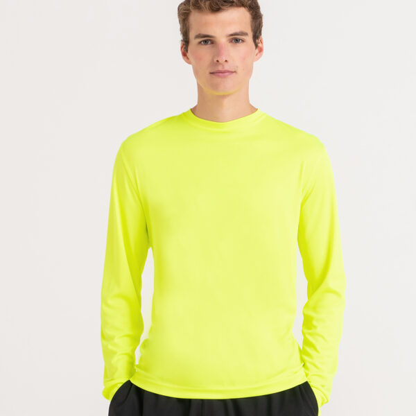 Long sleeve active T