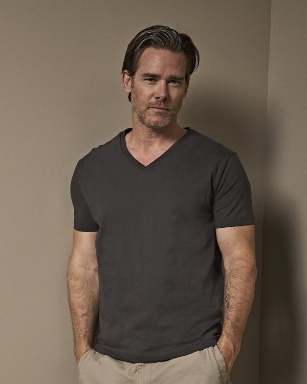 Fashion v-neck Sof tee (8006)