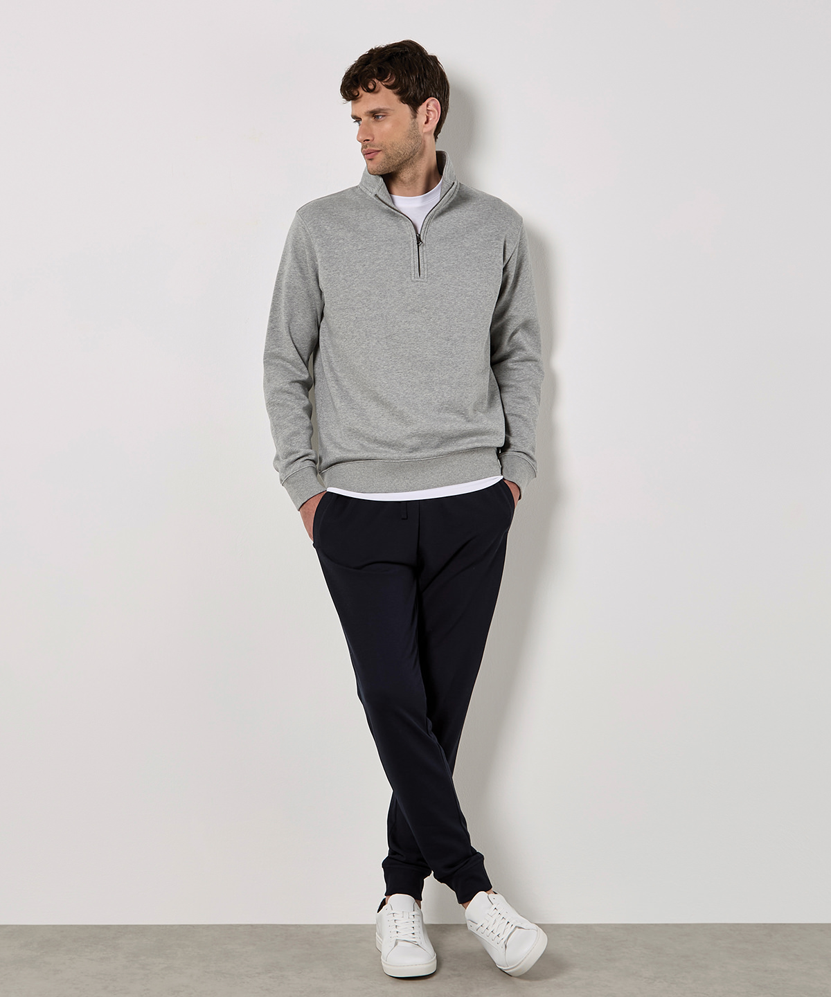 Regular fit ¼-zip sweatshirt 1 Regular fit ¼-zip sweatshirt