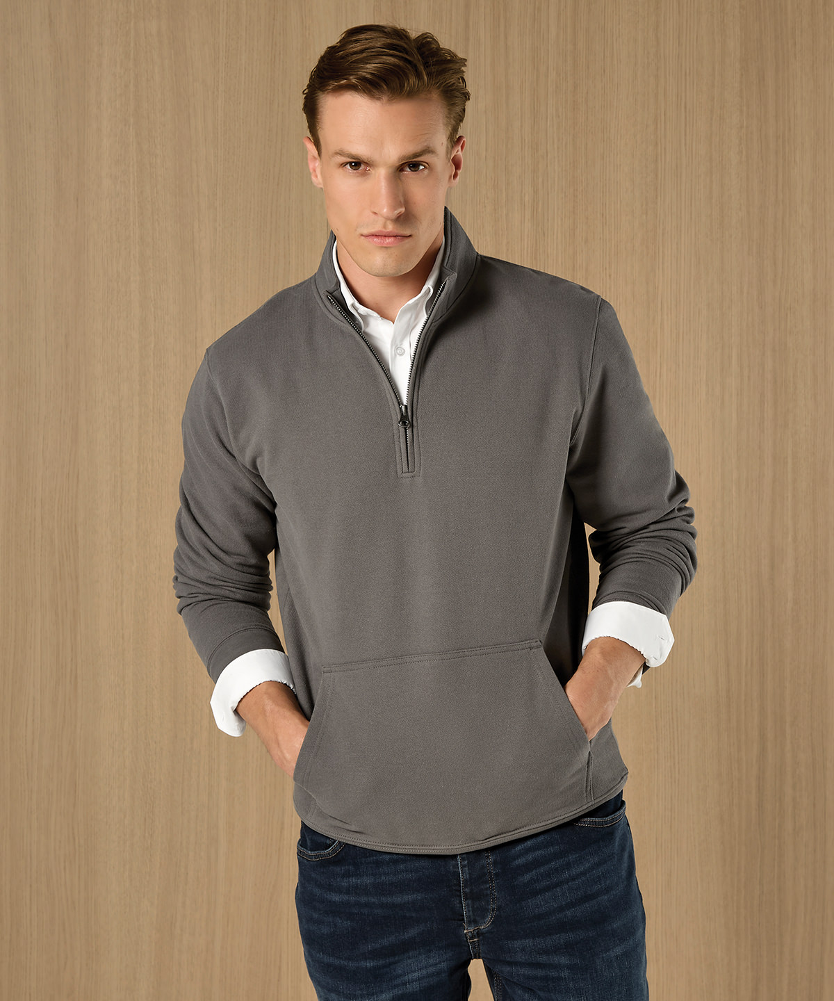 Regular fit 1/4-zip piqué sweatshirt 1 Regular fit 1/4-zip piqué sweatshirt