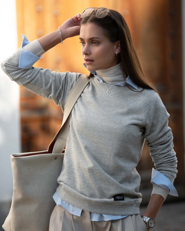 Womens Newport  luxury lightweight crewneck