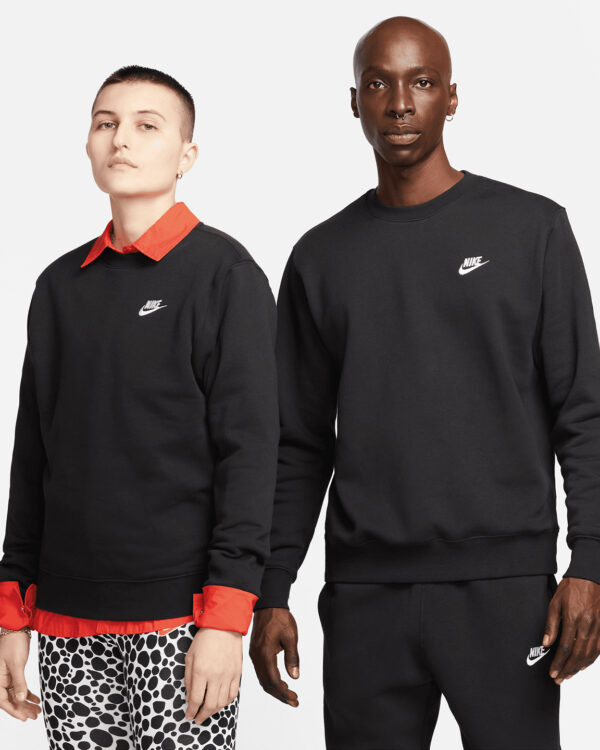 Nike Club crew