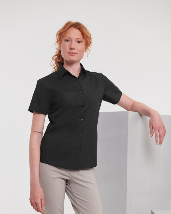 Women's short sleeve polycotton easycare poplin shirt
