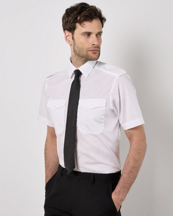 Pilot shirt short-sleeved (tailored fit)