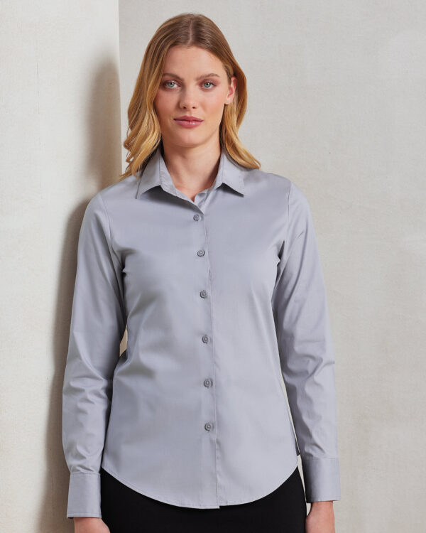 Women's stretch fit cotton poplin long sleeve blouse