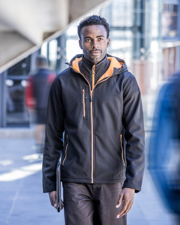 Navigate 2-layer hooded softshell jacket