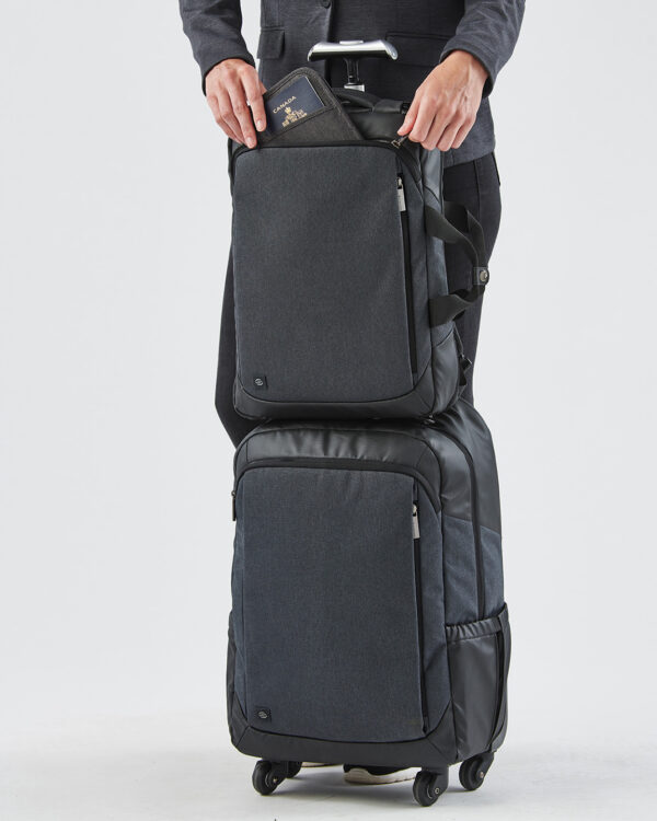 Road Warrior computer pack